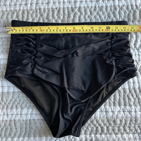 Daci Full Coverage Bikini - Picture 8 of 10